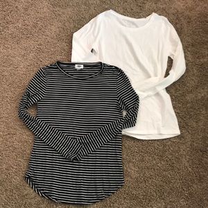 2 medium long sleeve layering tees